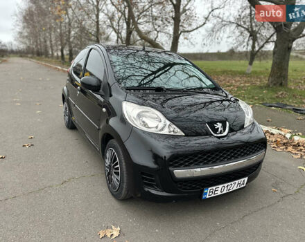 Черный Пежо 107, объемом двигателя 1 л и пробегом 110 тыс. км за 5200 $, фото 2 на Automoto.ua