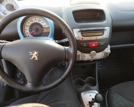 Черный Пежо 107, объемом двигателя 1 л и пробегом 207 тыс. км за 5500 $, фото 2 на Automoto.ua