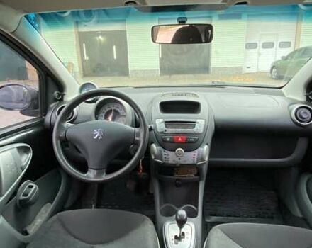 Пежо 107 2010 в Николаеве на Automoto.ua Черный Пежо 107, объемом двигателя 1 л и пробегом 109 тыс. км за 5288 $, фото 2 на Automoto.ua