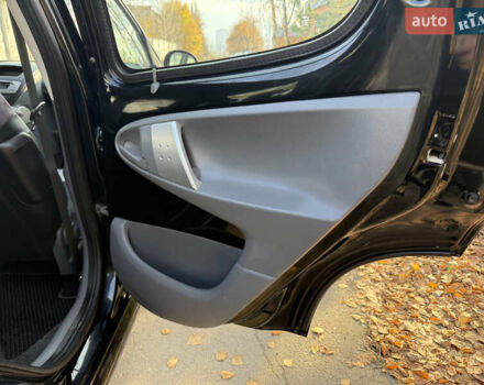 Черный Пежо 107, объемом двигателя 1 л и пробегом 113 тыс. км за 5200 $, фото 17 на Automoto.ua