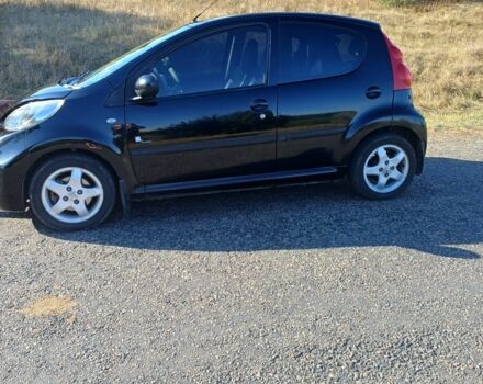 Черный Пежо 107, объемом двигателя 1 л и пробегом 205 тыс. км за 5000 $, фото 7 на Automoto.ua