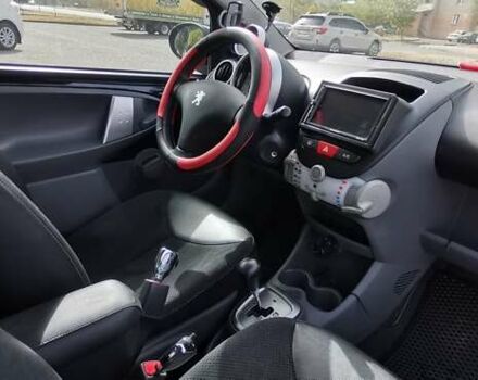 Черный Пежо 107, объемом двигателя 1 л и пробегом 53 тыс. км за 7100 $, фото 9 на Automoto.ua