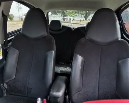 Черный Пежо 107, объемом двигателя 1 л и пробегом 53 тыс. км за 7100 $, фото 12 на Automoto.ua