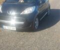 Чорний Пежо 107, об'ємом двигуна 1 л та пробігом 204 тис. км за 5000 $, фото 1 на Automoto.ua