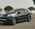 Черный Пежо 107, объемом двигателя 1 л и пробегом 53 тыс. км за 7100 $, фото 1 на Automoto.ua