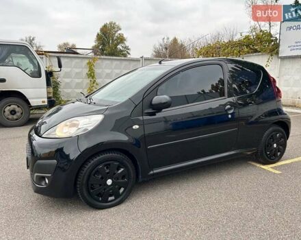 Пежо 107 2012 у Києві на Automoto.ua Чорний Пежо 107, об'ємом двигуна 1 л та пробігом 112 тис. км за 5800 $, фото 2 на Automoto.ua