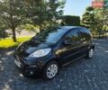 Чорний Пежо 107, об'ємом двигуна 1 л та пробігом 131 тис. км за 6350 $, фото 1 на Automoto.ua