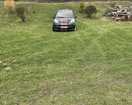 Черный Пежо 107, объемом двигателя 1 л и пробегом 200 тыс. км за 3500 $, фото 3 на Automoto.ua