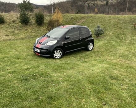 Черный Пежо 107, объемом двигателя 1 л и пробегом 200 тыс. км за 3500 $, фото 4 на Automoto.ua