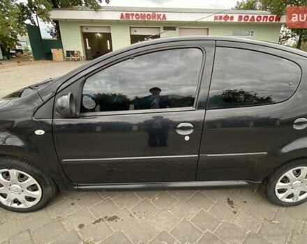 Пежо 107 2010 в Николаеве на Automoto.ua Черный Пежо 107, объемом двигателя 1 л и пробегом 109 тыс. км за 5288 $, фото 1 на Automoto.ua