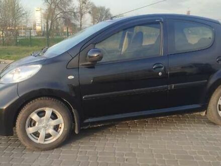 Пежо 107 2012 в Киеве на Automoto.ua Черный Пежо 107, объемом двигателя 1 л и пробегом 138 тыс. км за 5300 $, фото 1 на Automoto.ua