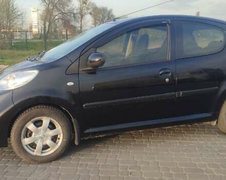 Черный Пежо 107, объемом двигателя 1 л и пробегом 138 тыс. км за 5300 $, фото 1 на Automoto.ua