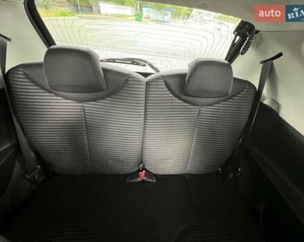 Фиолетовый Пежо 107, объемом двигателя 1 л и пробегом 159 тыс. км за 5600 $, фото 19 на Automoto.ua