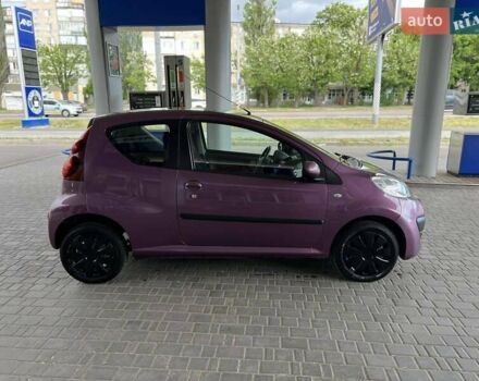 Фиолетовый Пежо 107, объемом двигателя 1 л и пробегом 159 тыс. км за 5600 $, фото 5 на Automoto.ua