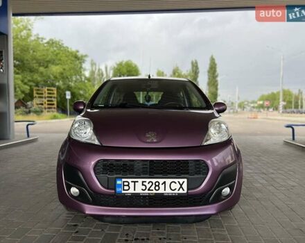 Фиолетовый Пежо 107, объемом двигателя 1 л и пробегом 159 тыс. км за 5600 $, фото 1 на Automoto.ua