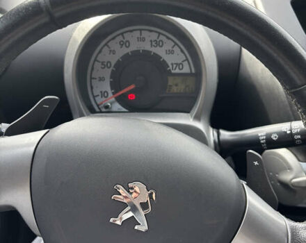 Фиолетовый Пежо 107, объемом двигателя 1 л и пробегом 111 тыс. км за 5700 $, фото 5 на Automoto.ua