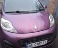 Фиолетовый Пежо 107, объемом двигателя 1 л и пробегом 99 тыс. км за 6400 $, фото 1 на Automoto.ua