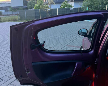 Фиолетовый Пежо 107, объемом двигателя 1 л и пробегом 112 тыс. км за 5900 $, фото 10 на Automoto.ua