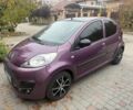 Фиолетовый Пежо 107, объемом двигателя 1 л и пробегом 119 тыс. км за 6300 $, фото 1 на Automoto.ua