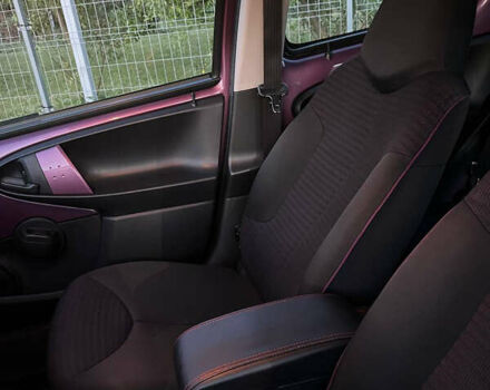 Фиолетовый Пежо 107, объемом двигателя 1 л и пробегом 112 тыс. км за 5900 $, фото 11 на Automoto.ua