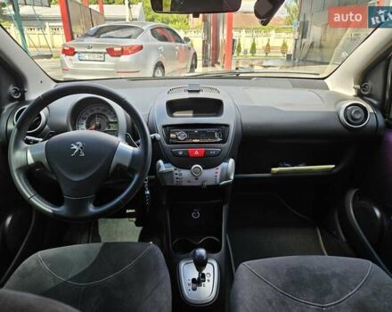 Фіолетовий Пежо 107, об'ємом двигуна 1 л та пробігом 69 тис. км за 6500 $, фото 13 на Automoto.ua