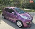 Фіолетовий Пежо 107, об'ємом двигуна 1 л та пробігом 69 тис. км за 6500 $, фото 1 на Automoto.ua