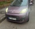 Фиолетовый Пежо 107, объемом двигателя 1 л и пробегом 154 тыс. км за 6200 $, фото 1 на Automoto.ua