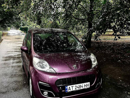 Фиолетовый Пежо 107, объемом двигателя 1 л и пробегом 112 тыс. км за 5900 $, фото 1 на Automoto.ua