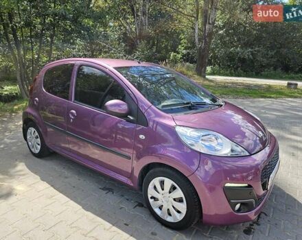 Фіолетовий Пежо 107, об'ємом двигуна 1 л та пробігом 69 тис. км за 6500 $, фото 1 на Automoto.ua