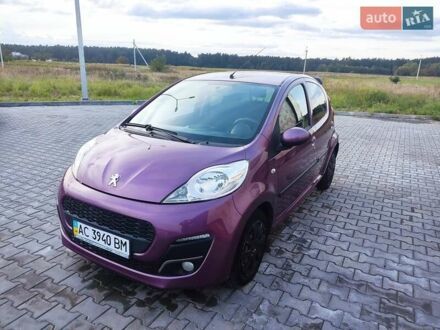 Пежо 107 2014 в Луцке на Automoto.ua Фиолетовый Пежо 107, объемом двигателя 1 л и пробегом 111 тыс. км за 6800 $, фото 1 на Automoto.ua
