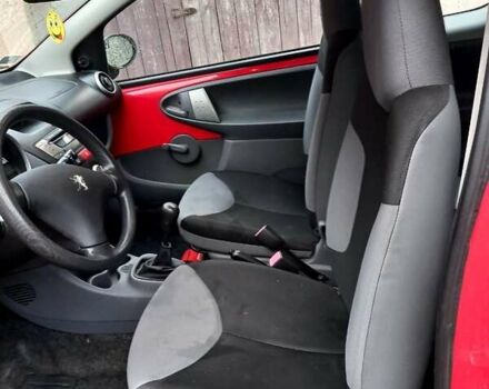 Червоний Пежо 107, об'ємом двигуна 1 л та пробігом 177 тис. км за 3000 $, фото 9 на Automoto.ua