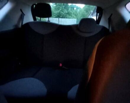 Червоний Пежо 107, об'ємом двигуна 1 л та пробігом 177 тис. км за 3000 $, фото 5 на Automoto.ua