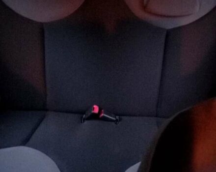 Червоний Пежо 107, об'ємом двигуна 1 л та пробігом 177 тис. км за 3000 $, фото 4 на Automoto.ua