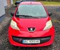 Красный Пежо 107, объемом двигателя 1 л и пробегом 177 тыс. км за 3000 $, фото 1 на Automoto.ua