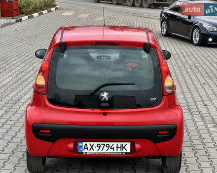 Червоний Пежо 107, об'ємом двигуна 1 л та пробігом 149 тис. км за 3999 $, фото 5 на Automoto.ua