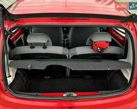 Червоний Пежо 107, об'ємом двигуна 1 л та пробігом 149 тис. км за 3999 $, фото 41 на Automoto.ua