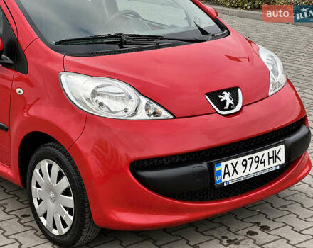 Червоний Пежо 107, об'ємом двигуна 1 л та пробігом 149 тис. км за 3999 $, фото 15 на Automoto.ua