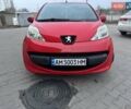 Красный Пежо 107, объемом двигателя 1.2 л и пробегом 180 тыс. км за 3600 $, фото 4 на Automoto.ua
