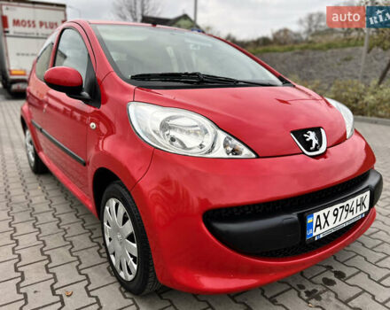 Червоний Пежо 107, об'ємом двигуна 1 л та пробігом 149 тис. км за 3999 $, фото 23 на Automoto.ua