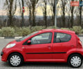 Красный Пежо 107, объемом двигателя 1 л и пробегом 149 тыс. км за 3999 $, фото 3 на Automoto.ua