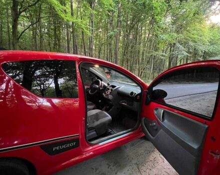 Красный Пежо 107, объемом двигателя 1 л и пробегом 188 тыс. км за 2700 $, фото 14 на Automoto.ua