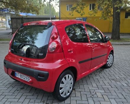 Красный Пежо 107, объемом двигателя 1 л и пробегом 139 тыс. км за 2999 $, фото 4 на Automoto.ua
