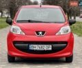 Красный Пежо 107, объемом двигателя 1 л и пробегом 151 тыс. км за 2999 $, фото 1 на Automoto.ua
