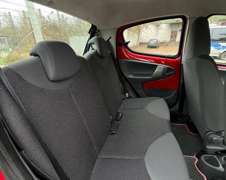 Червоний Пежо 107, об'ємом двигуна 1 л та пробігом 139 тис. км за 4200 $, фото 10 на Automoto.ua