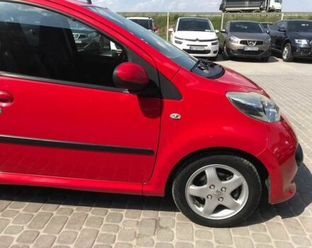 Красный Пежо 107, объемом двигателя 1 л и пробегом 92 тыс. км за 4590 $, фото 16 на Automoto.ua