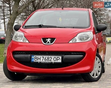 Красный Пежо 107, объемом двигателя 1 л и пробегом 151 тыс. км за 2999 $, фото 8 на Automoto.ua