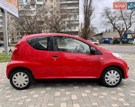 Красный Пежо 107, объемом двигателя 1 л и пробегом 151 тыс. км за 2999 $, фото 5 на Automoto.ua