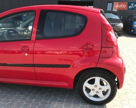 Червоний Пежо 107, об'ємом двигуна 1 л та пробігом 92 тис. км за 4590 $, фото 21 на Automoto.ua