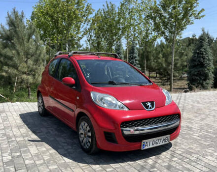 Червоний Пежо 107, об'ємом двигуна 1 л та пробігом 129 тис. км за 4900 $, фото 1 на Automoto.ua