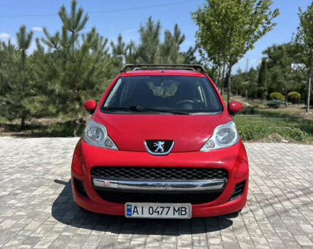 Червоний Пежо 107, об'ємом двигуна 1 л та пробігом 129 тис. км за 4900 $, фото 3 на Automoto.ua